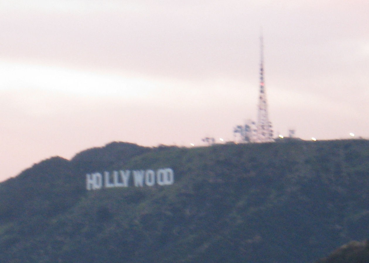 0597 California 2008-03 LA Scene.jpg - A visit to the Los Angeles California area in March of 2008. Activities ranged from Monets at the Getty, street hawkers at Venice Beach, movie look-alikes at Grauman's Chinese Theatre, to the Mission at San Juan Capistrano.